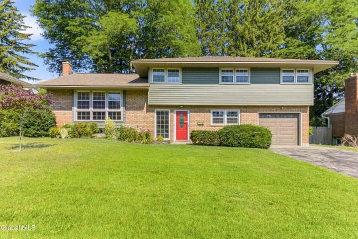 174 Ormond Street, Albany, NY