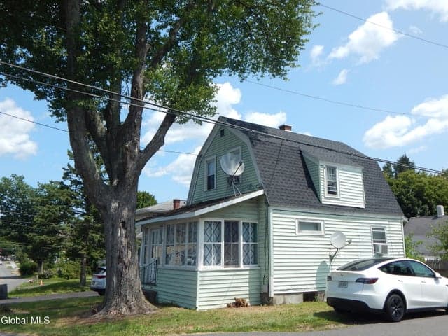27 Homestead Street, Albany, NY