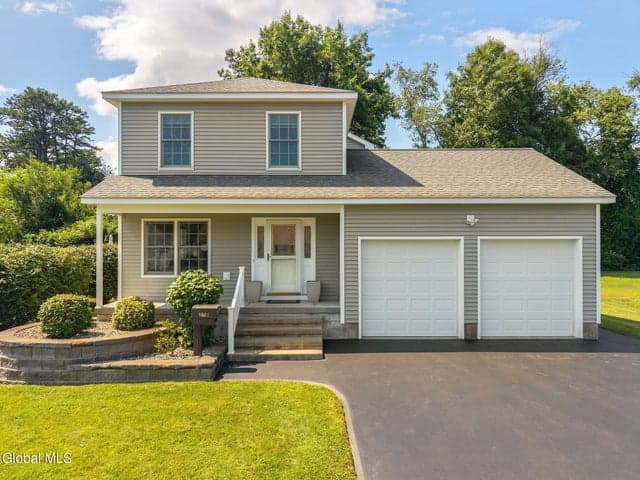 25B Terry Avenue, Guilderland, NY