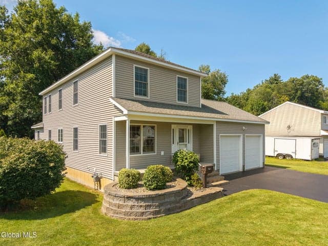 25B Terry Avenue, Guilderland, NY, photo 2