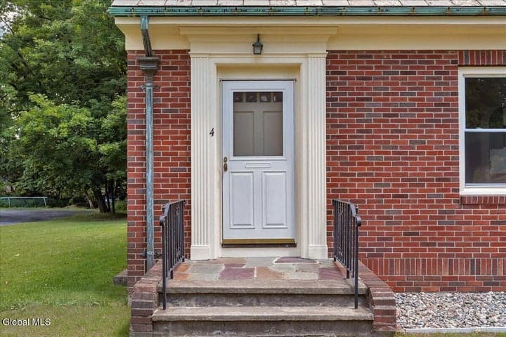 4 Russell Avenue, Ravena, NY, photo 5