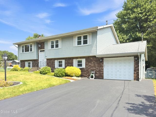 20 Wendell Drive, Colonie, NY, photo 2