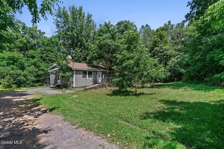 606 W Glenville Road, Schenectady, NY