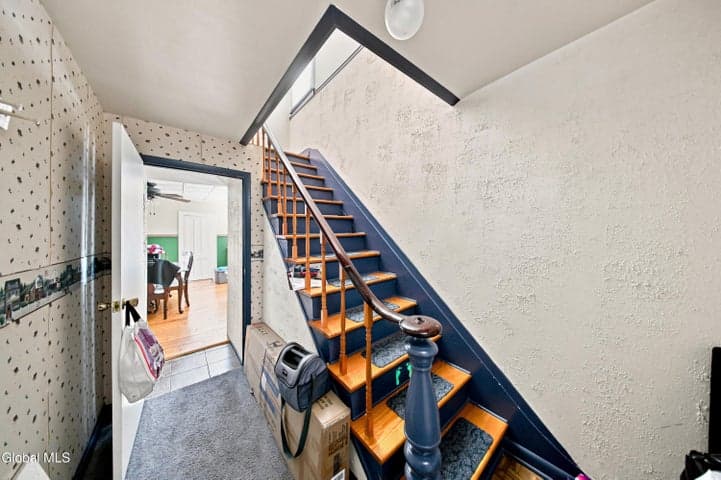 454 5th Avenue, Troy, NY, photo 4
