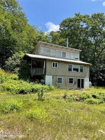 192 Fox Hill Road, Edinburg, NY