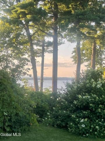 19 Pine Ridge Road, Stillwater, NY