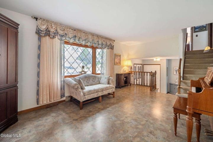 18 Fairway Lane, Colonie, NY, photo 5