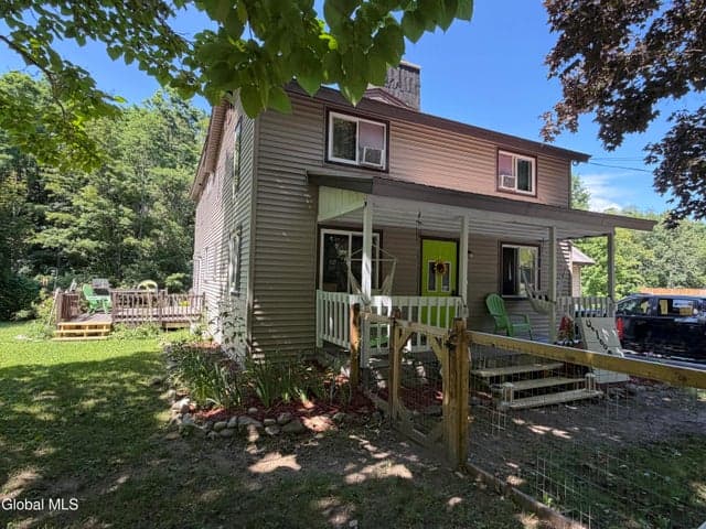 24 Lakeview Avenue, Moriah, NY, photo 3