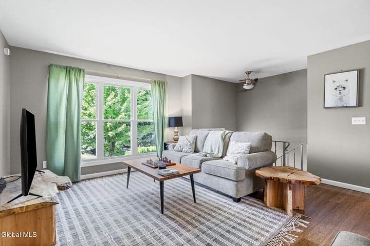 25 Edgecomb Street, Albany, NY, photo 4