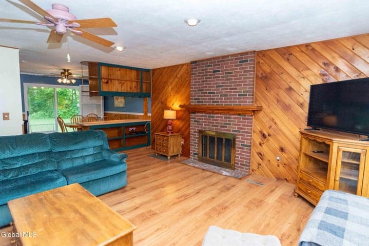1056 New York 334, Fonda, NY, photo 5