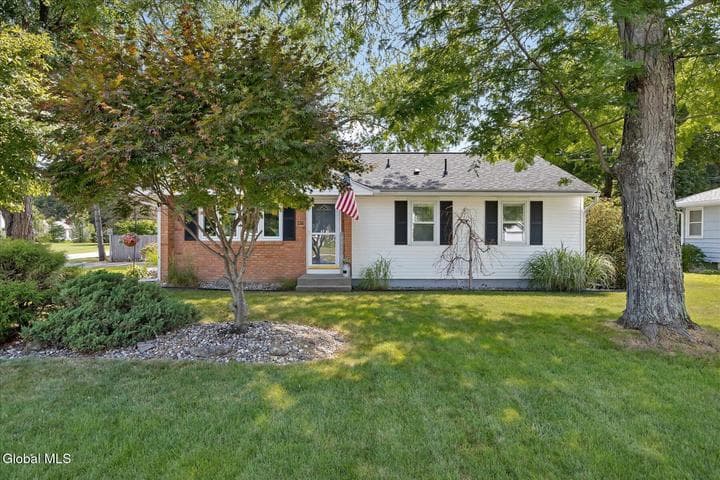 136 Kenwood Avenue, Delmar, NY