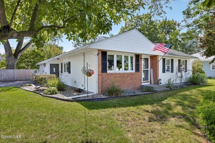 136 Kenwood Avenue, Delmar, NY, photo 2