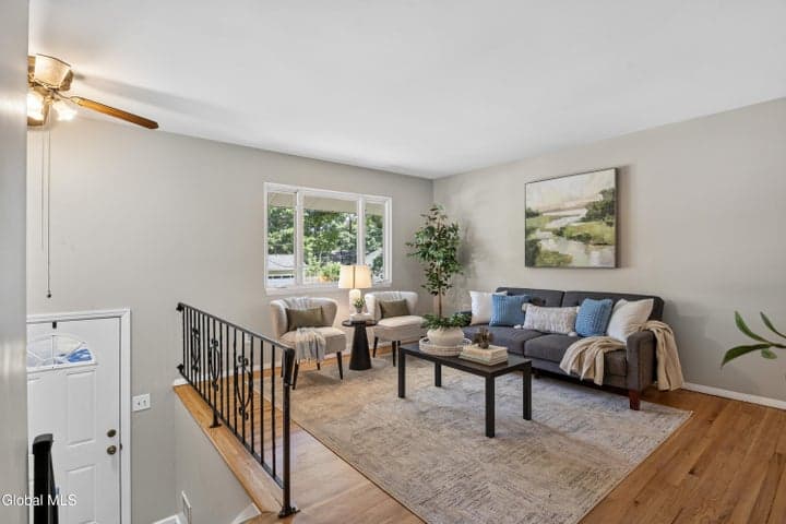 17 Red Coach Trail, Milton, NY, photo 3