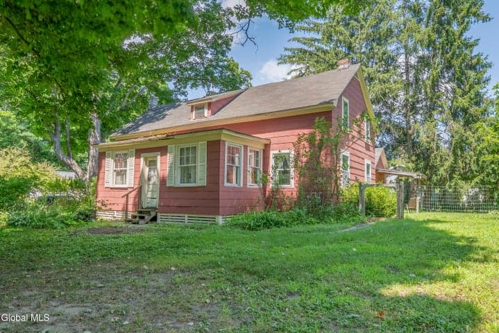108 Stone Church Road, Amsterdam, NY, photo 1