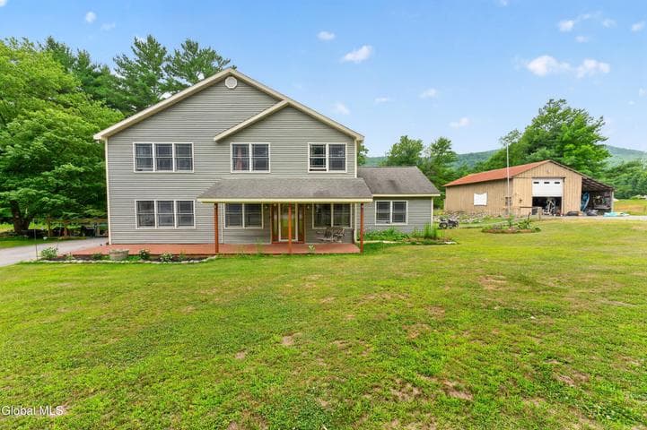 79 Antone Mountain Road, Corinth, NY