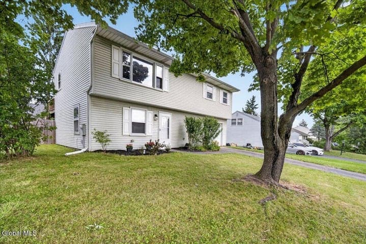 9 Long Avenue, Latham, NY, photo 2