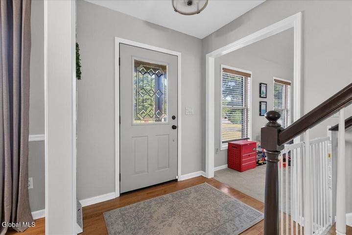 107 Old Coach Road, Clifton Park, NY, photo 3