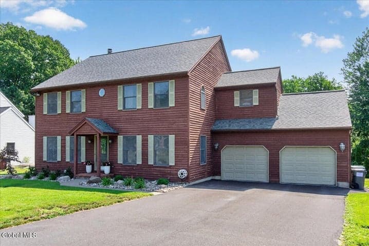 107 Old Coach Road, Clifton Park, NY, photo 1