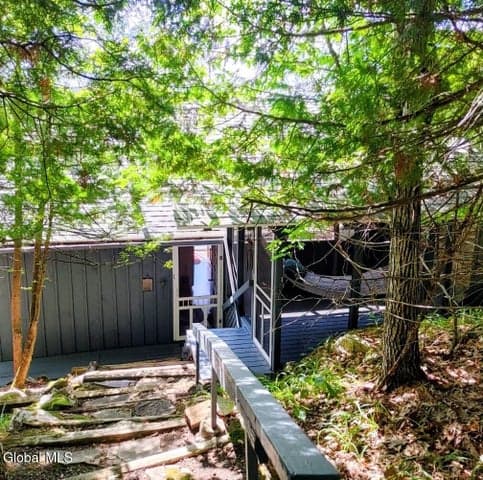 5269 Sagamore Road, Putnam Station, NY