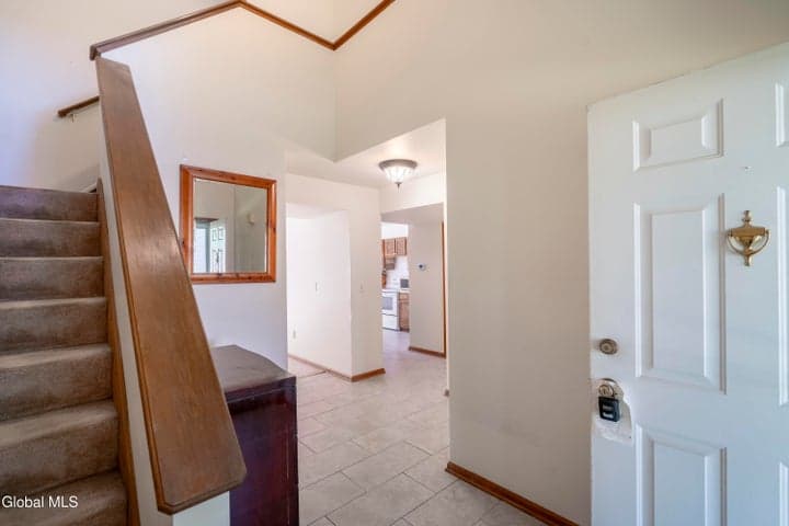 14 Tompion Lane, Saratoga Springs, NY, photo 3