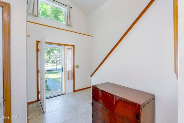 14 Tompion Lane, Saratoga Springs, NY, photo 4