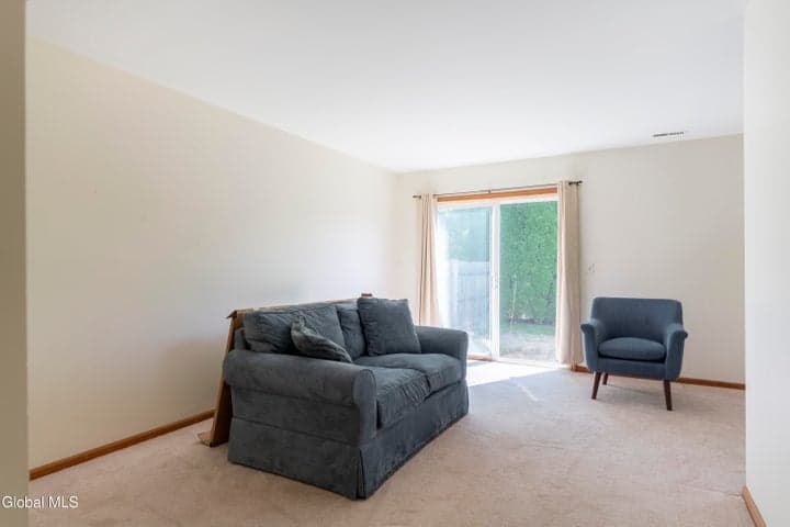 14 Tompion Lane, Saratoga Springs, NY, photo 5