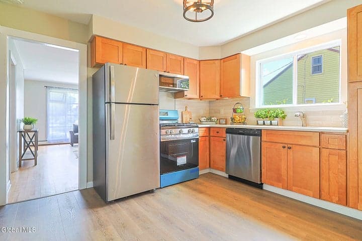 1126 Vinewood Avenue, Rotterdam, NY, photo 5