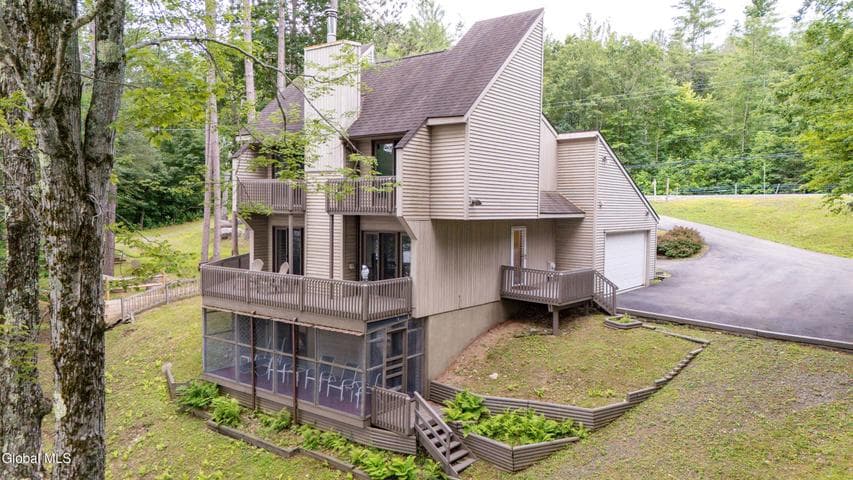 229 State Highway 30, Northampton, NY, photo 2
