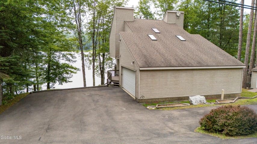 229 State Highway 30, Northampton, NY, photo 4