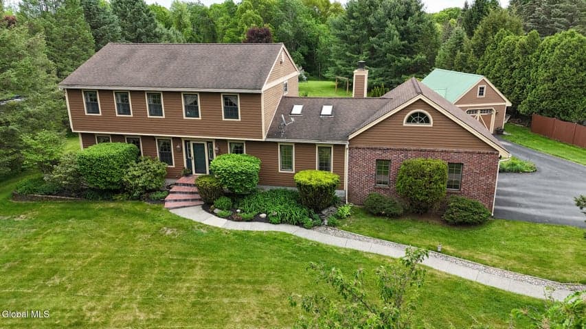 216 Anthony Road, Clifton Park, NY, photo 2
