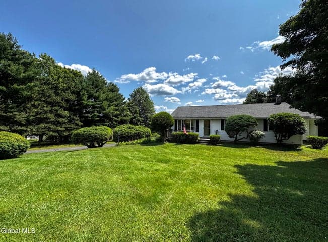 120 Burgess Road, Hoosick, NY, photo 2