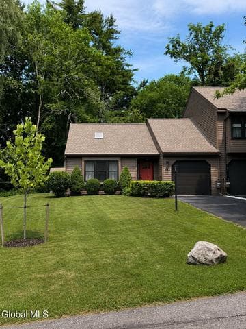 526 Townwood Drive, Albany, NY, photo 1