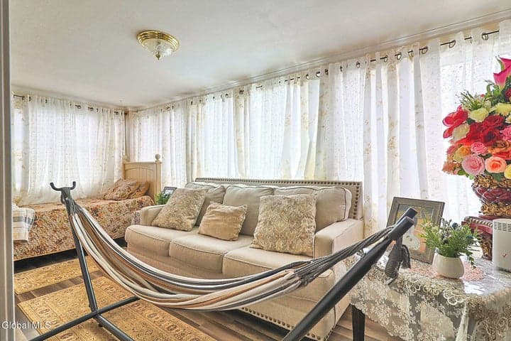 1101 Van Velsen Street, Schenectady, NY, photo 4