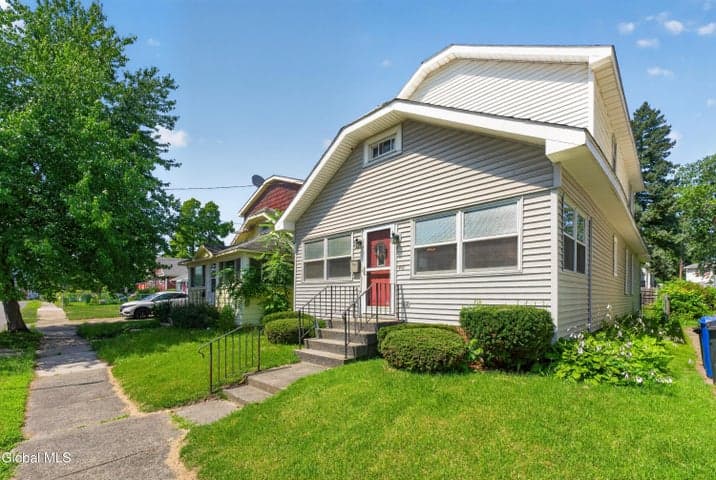 415 7th Avenue, Watervliet, NY