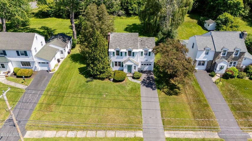 17 Van Dyke Avenue, Amsterdam, NY, photo 2