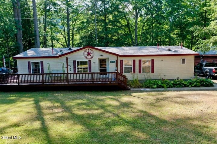 795 State Rte 30, Hope, NY