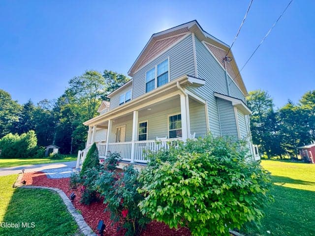 6 Euclid Avenue, Ballston, NY, photo 2