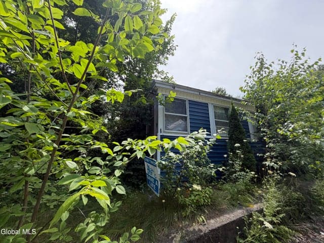 53 Elizabeth Street, Port Henry, NY, photo 3