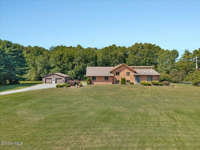 1 Joyce Road, Mechanicville, NY, photo 4