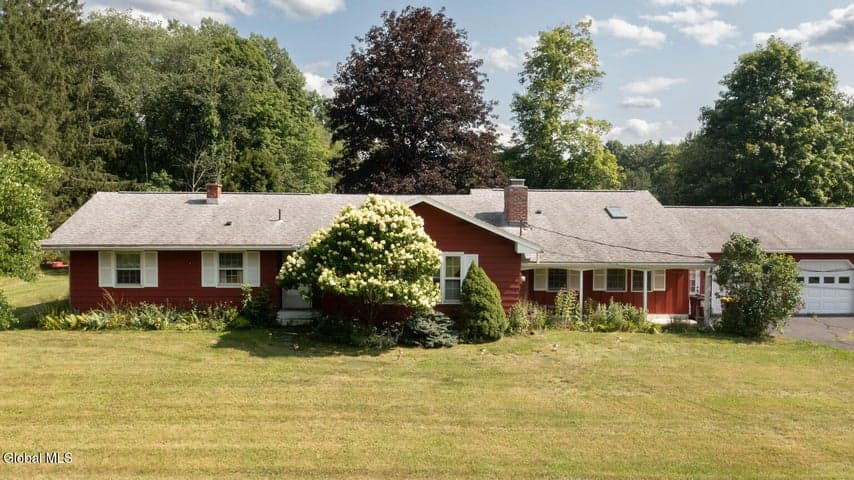 412 McClellan Road, Schodack, NY, photo 2