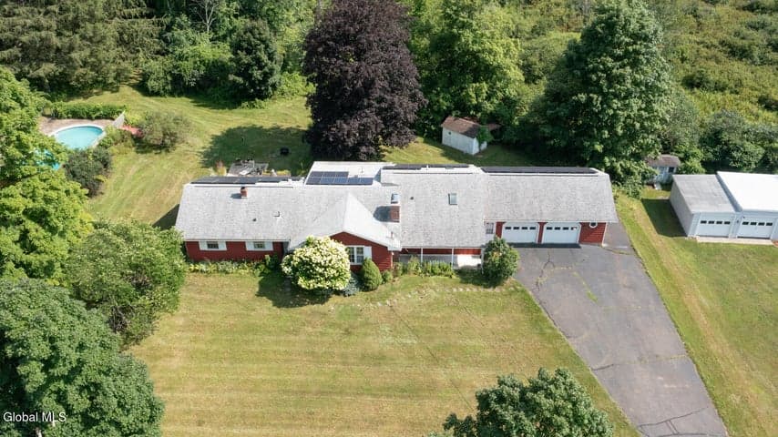 412 McClellan Road, Schodack, NY, photo 1
