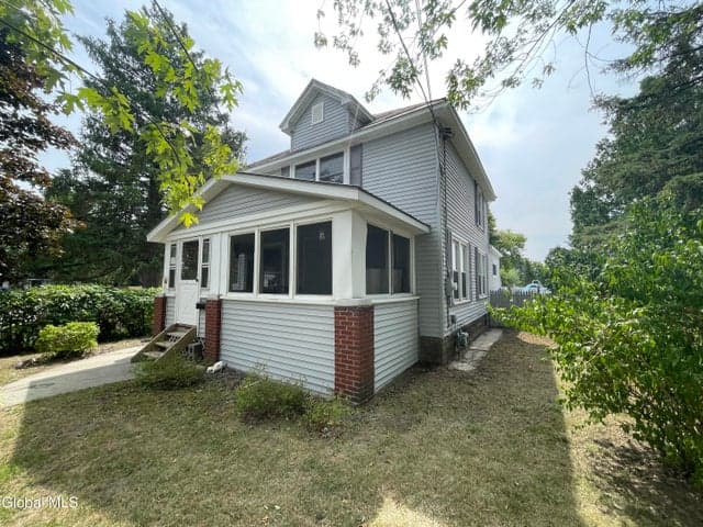 14 Ferry Boulevard, South Glens Falls, NY, photo 2