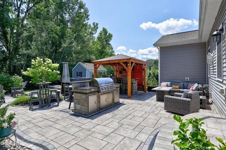 7 Woodlake Drive, Stillwater, NY, photo 5