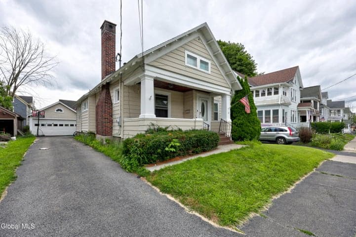 10 Arnold Avenue, Amsterdam, NY, photo 2
