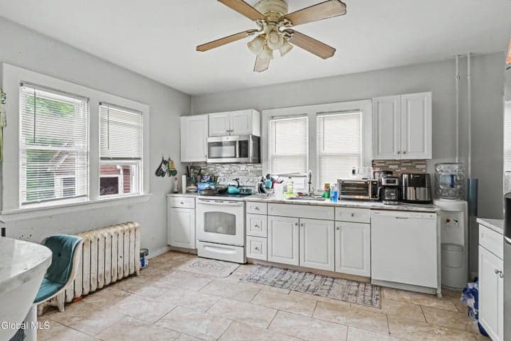10 Arnold Avenue, Amsterdam, NY, photo 5