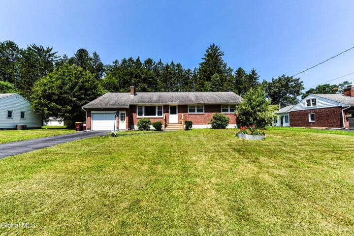 6 Lillian Drive, Glenville, NY, photo 2