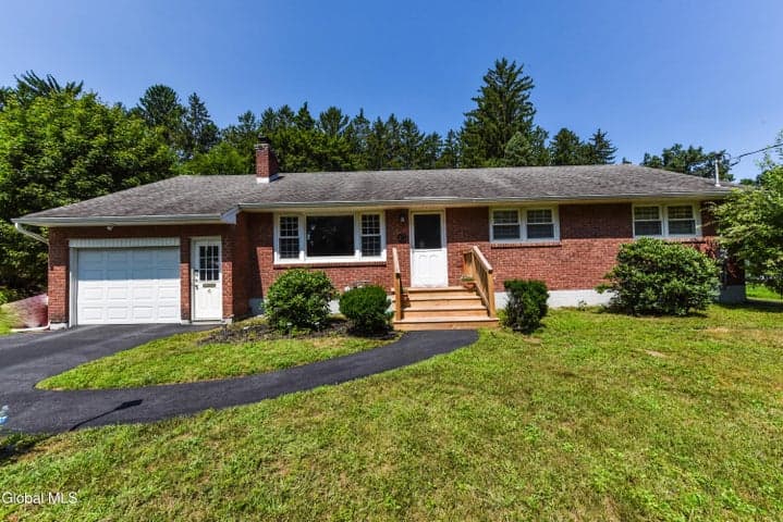 6 Lillian Drive, Glenville, NY, photo 3