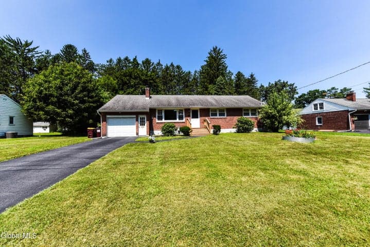 6 Lillian Drive, Glenville, NY, photo 4