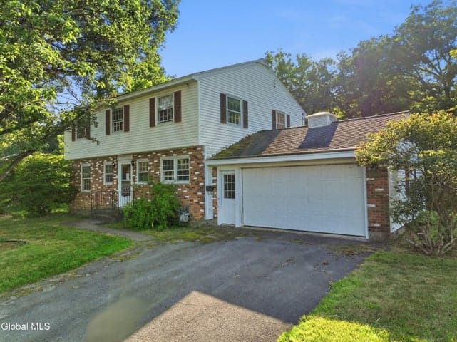 98 W Saint Stephens Lane, Glenville, NY, photo 2