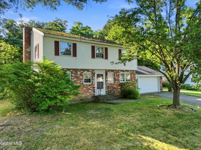 98 W Saint Stephens Lane, Glenville, NY